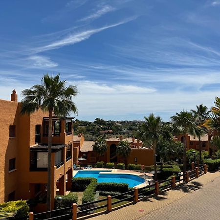 Piso De Lujo Totalmente Equipado A Estrenar Para 6 Estepona Kültér fotó